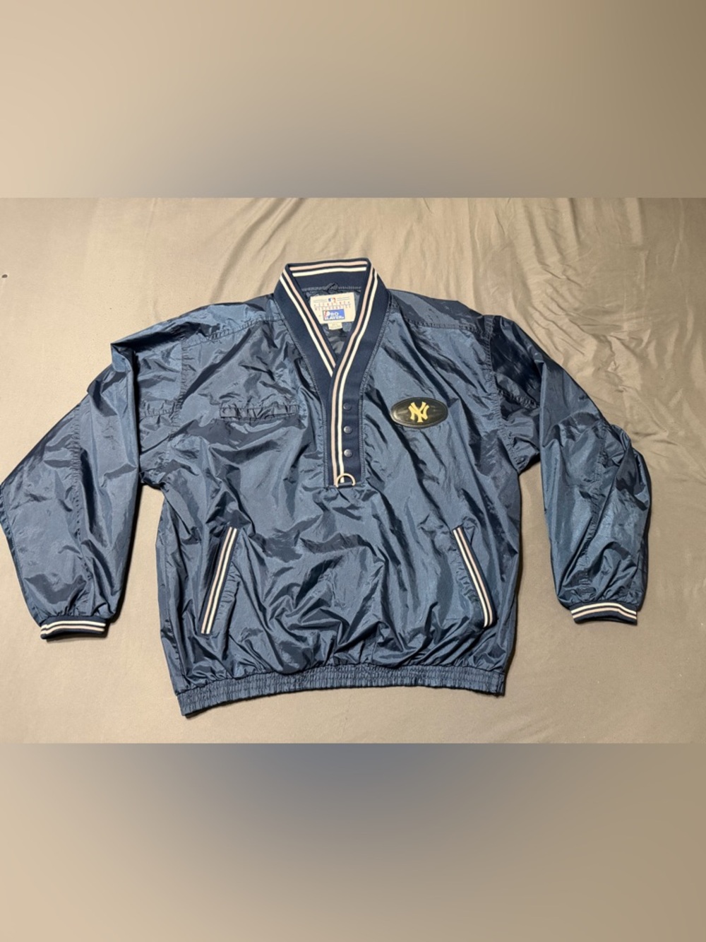 Vintage New York Yankees Pro Player Windbreaker Jacket Size Large